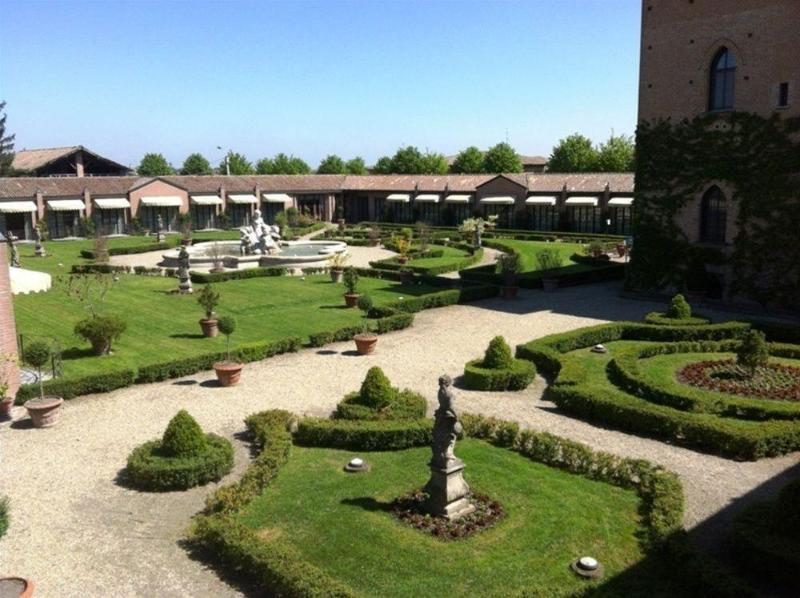 Castello Di San Gaudenzio Hotel Pavia Luaran gambar